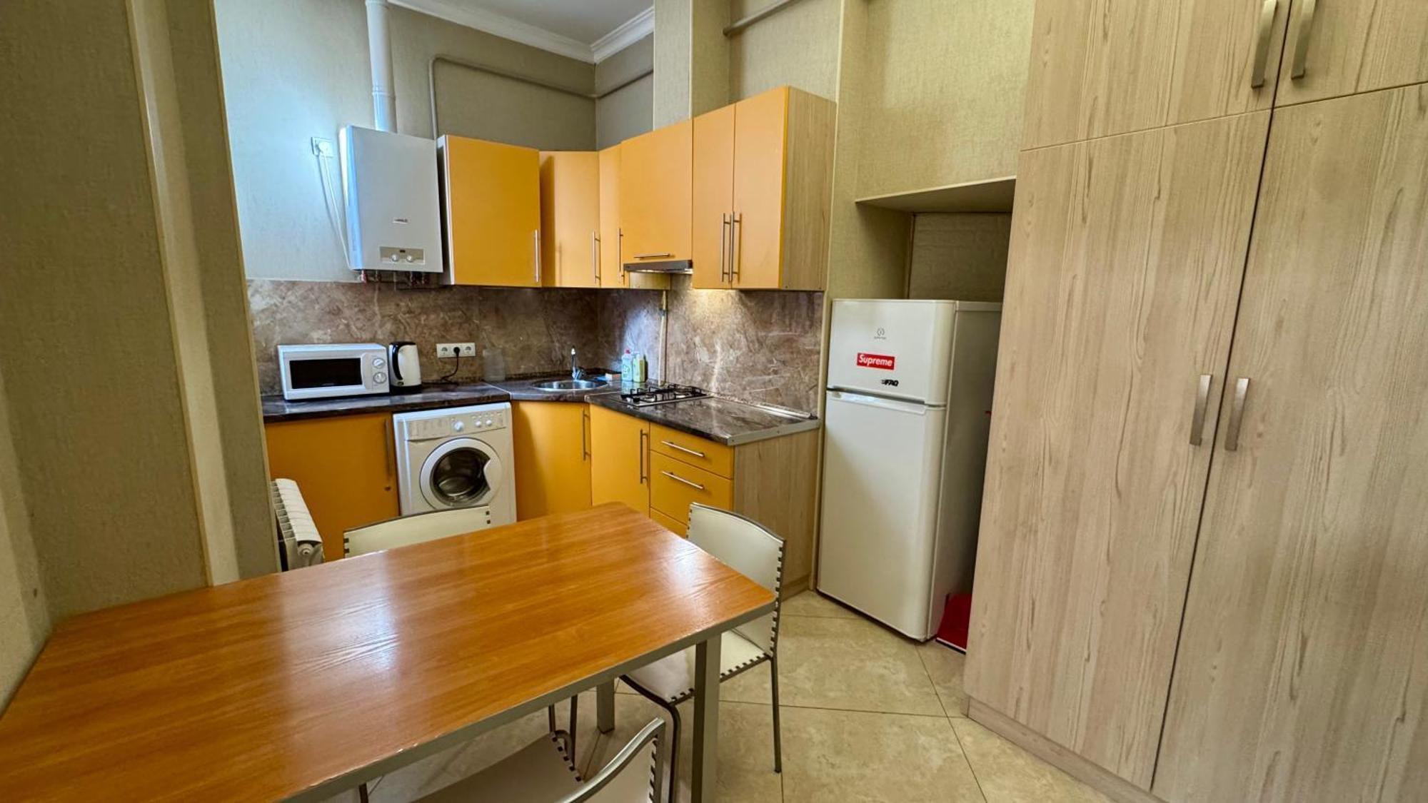 Central Apartments 敖德萨 外观 照片